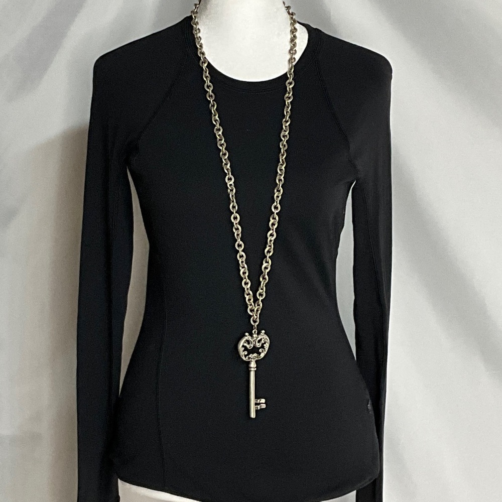 Silver Tone Key Pendant Necklace